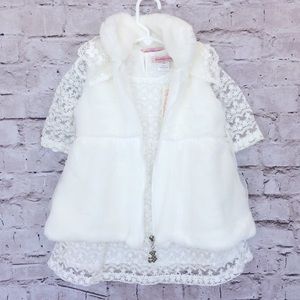 Adorable embroidered lace dress & fur vest set 🌼
